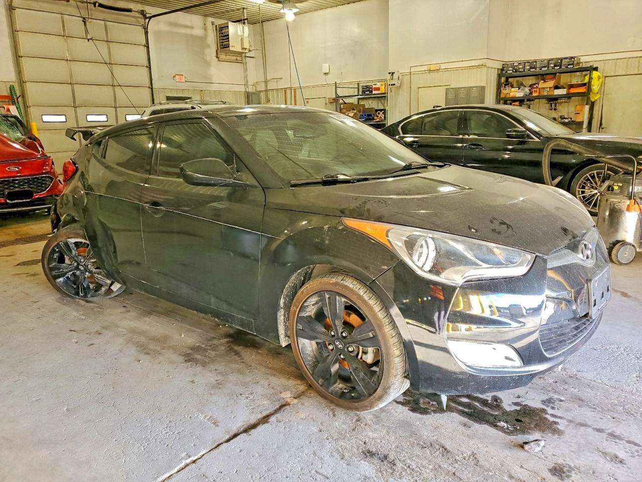 2014 Hyundai Veloster - Image 4