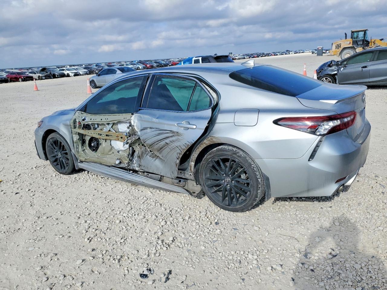 2022 Toyota Camry Xse - Image 2