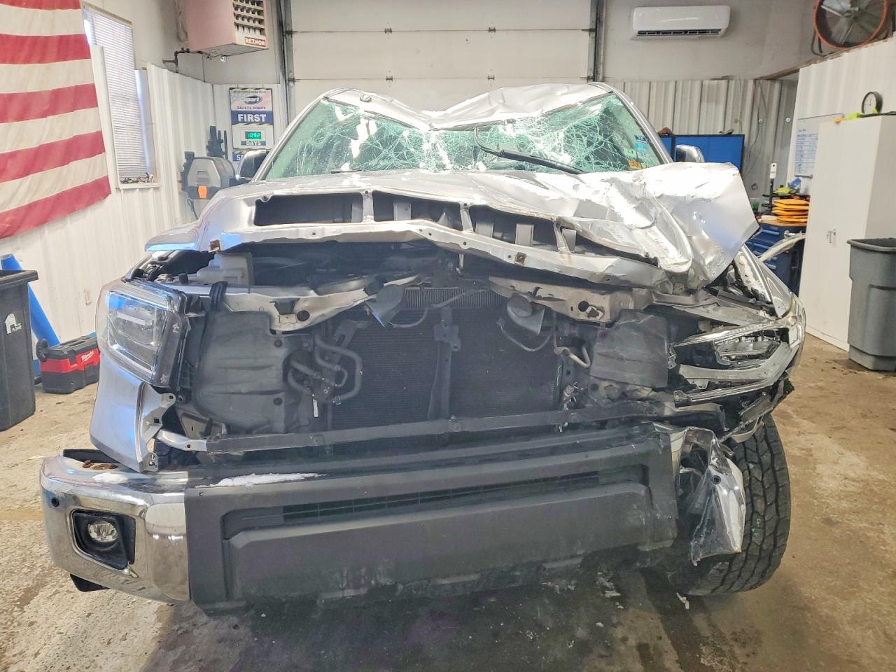 2018 Toyota Tundra Double Cab Limited - Image 5