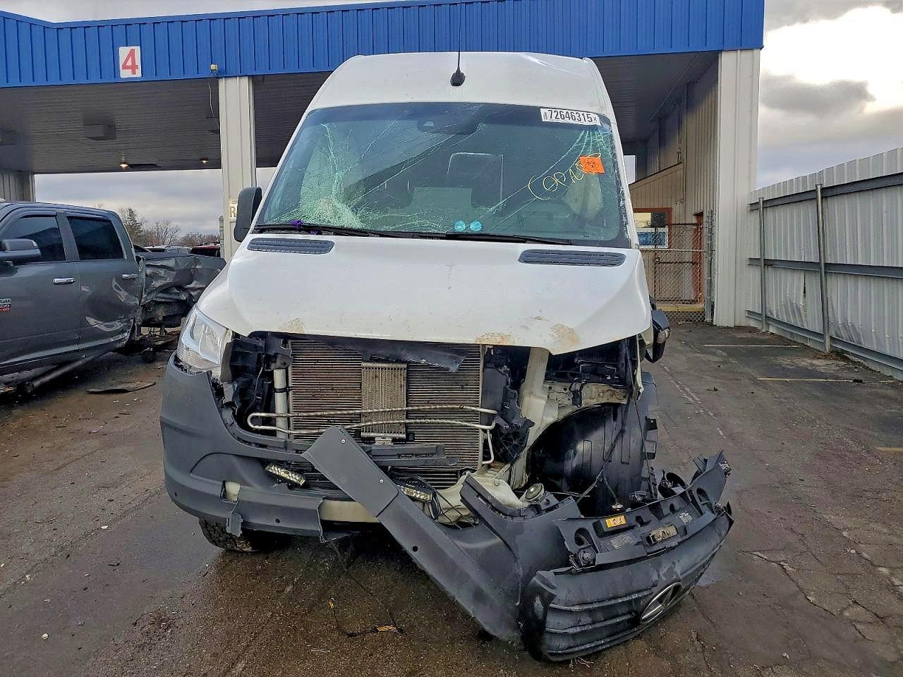 2022 Mercedes-Benz Sprinter 2500 Delivery Van - Фото 5