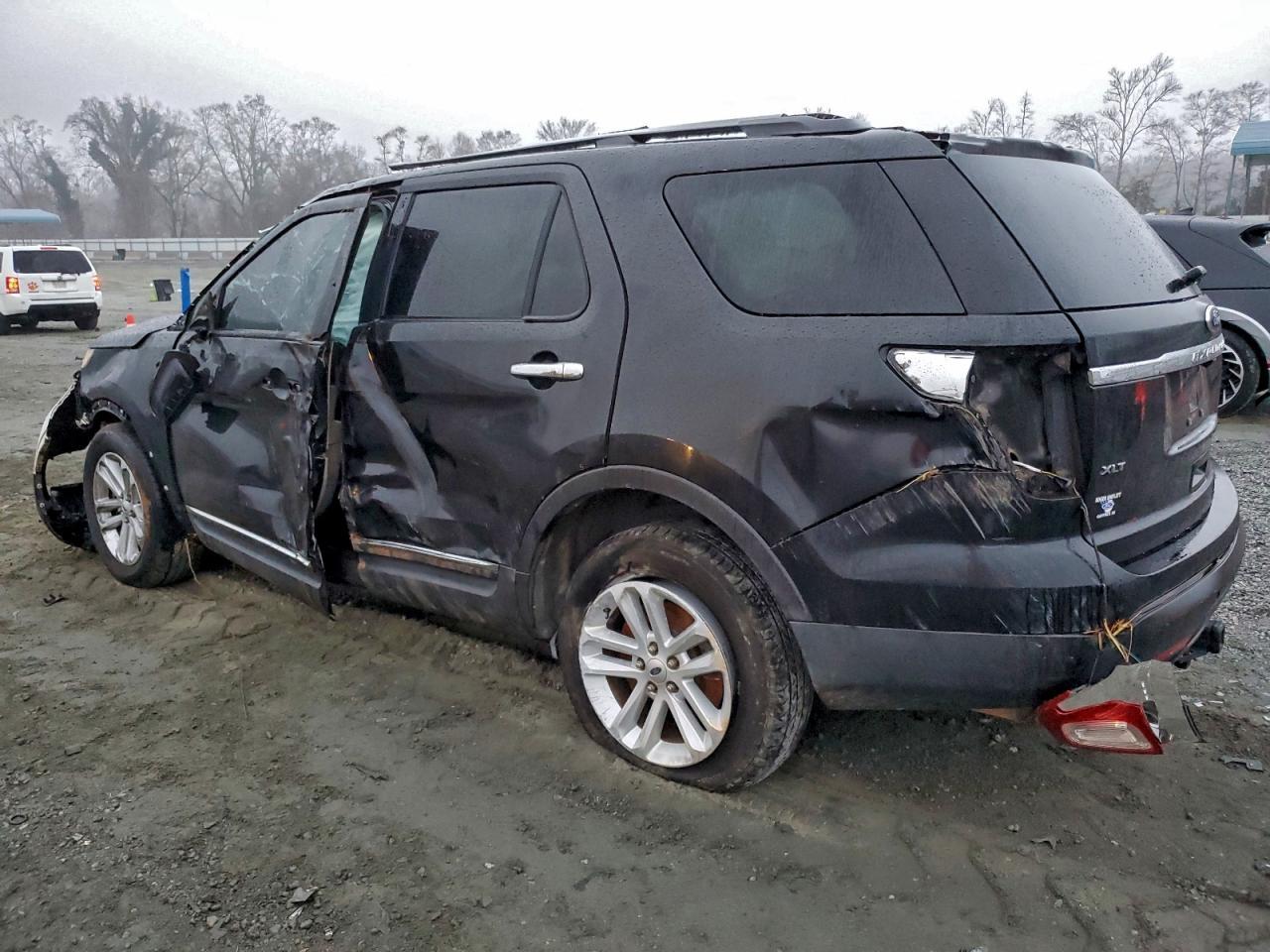 2013 Ford Explorer Xlt - Фото 2