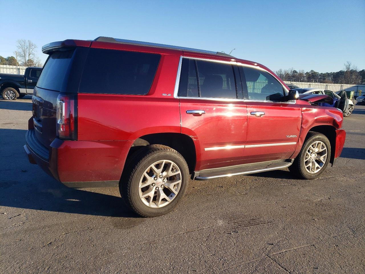 2016 GMC Yukon Sle - Image 3