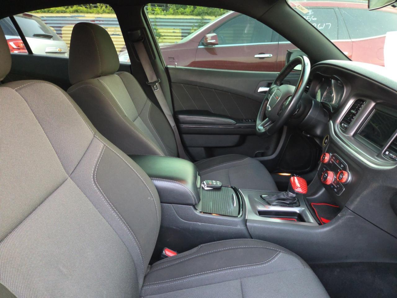 2021 Dodge Charger Sxt - Image 5