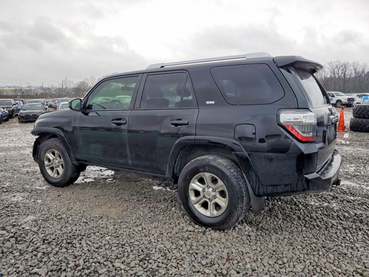 2014 Toyota 4Runner Sr5 - Фото 2