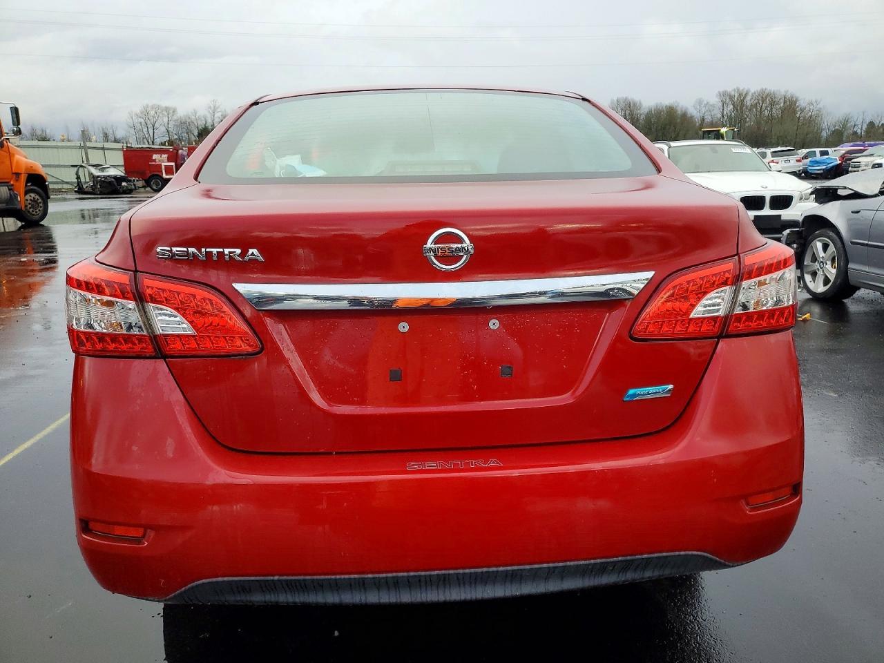 2014 Nissan Sentra S - Фото 6