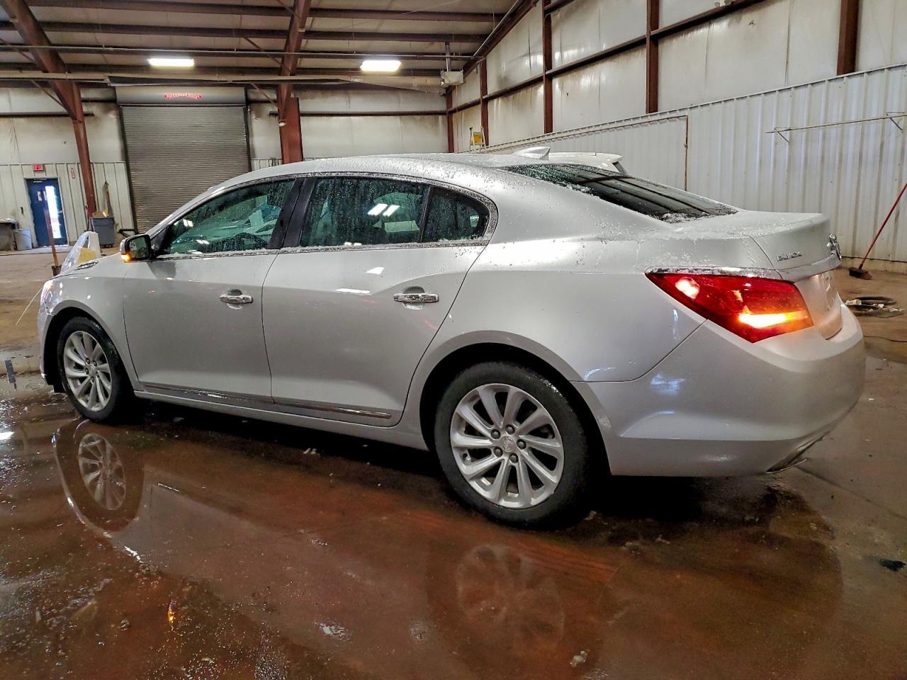 2016 Buick Lacrosse - Image 2