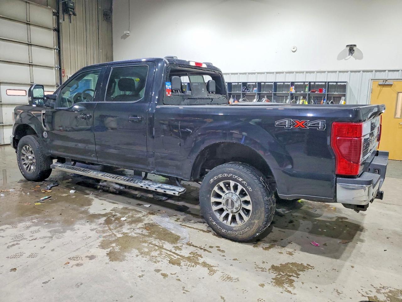 2020 Ford F250 Super Duty - Фото 2