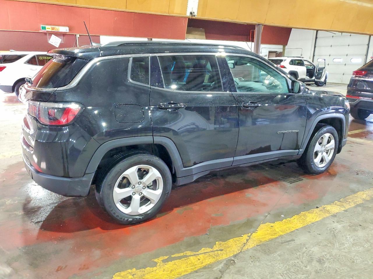 2021 Jeep Compass Latitude - Image 3