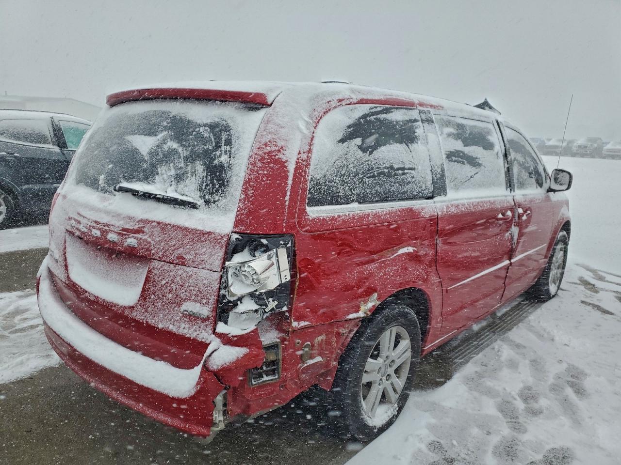 2013 Dodge Grand Caravan Crew - Image 3