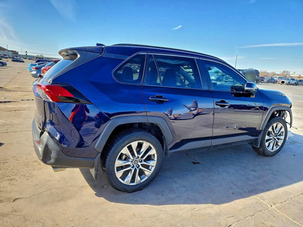 2019 Toyota Rav4 - Image 3