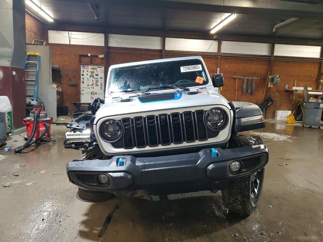 2024 Jeep Wrangler Rubicon 4Xe - Фото 5