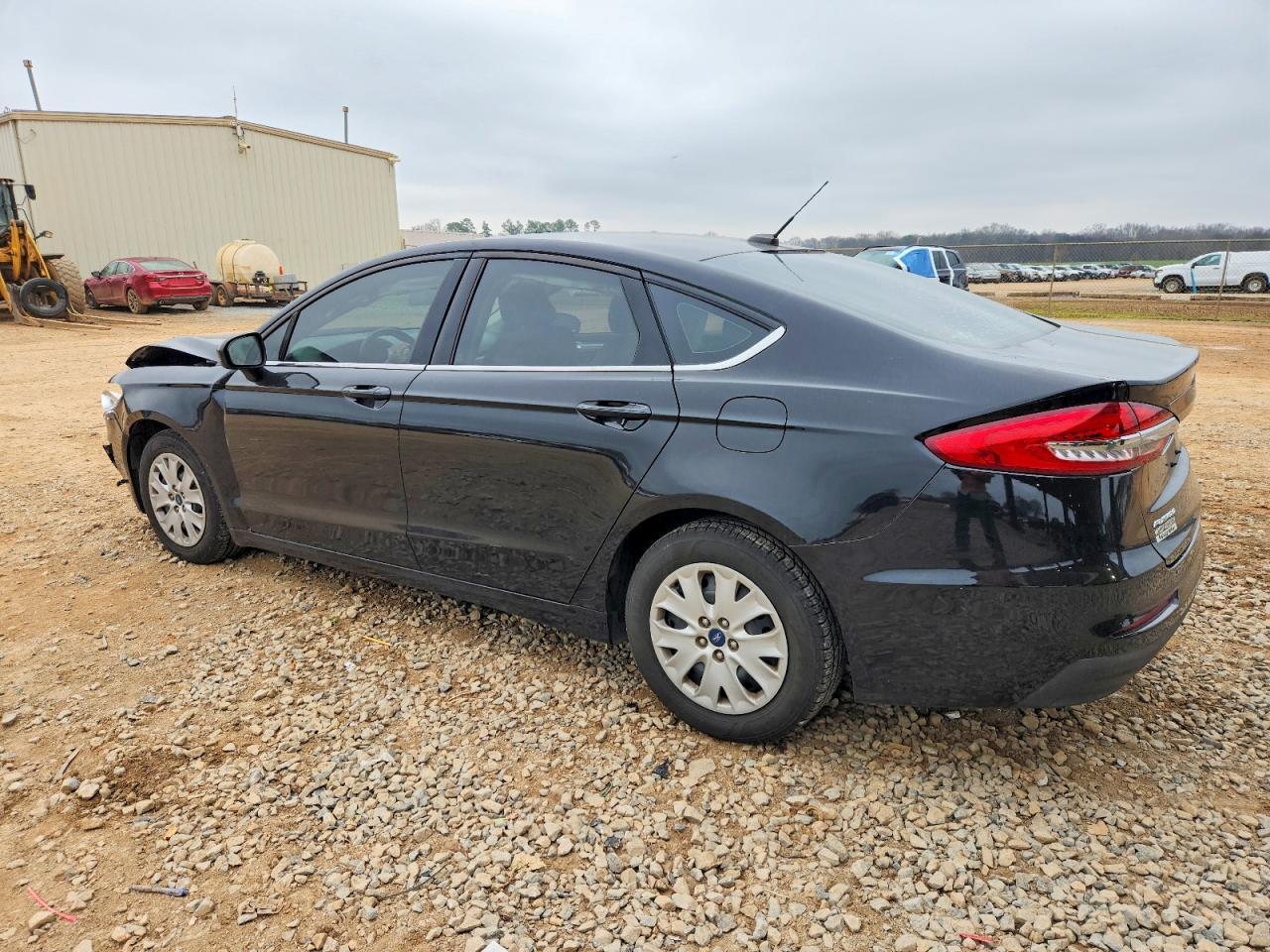 2019 Ford Fusion S - Image 2