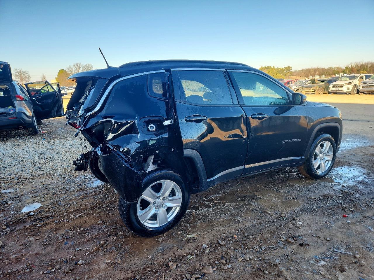 2022 Jeep Compass Latitude - Фото 3