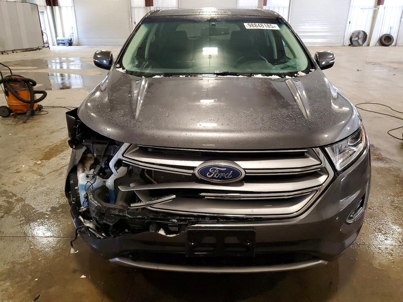2017 Ford Edge Titanium - Image 5