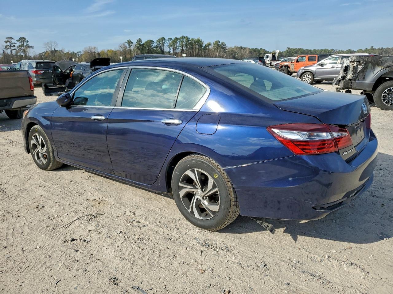 2017 Honda Accord Lx - Фото 2