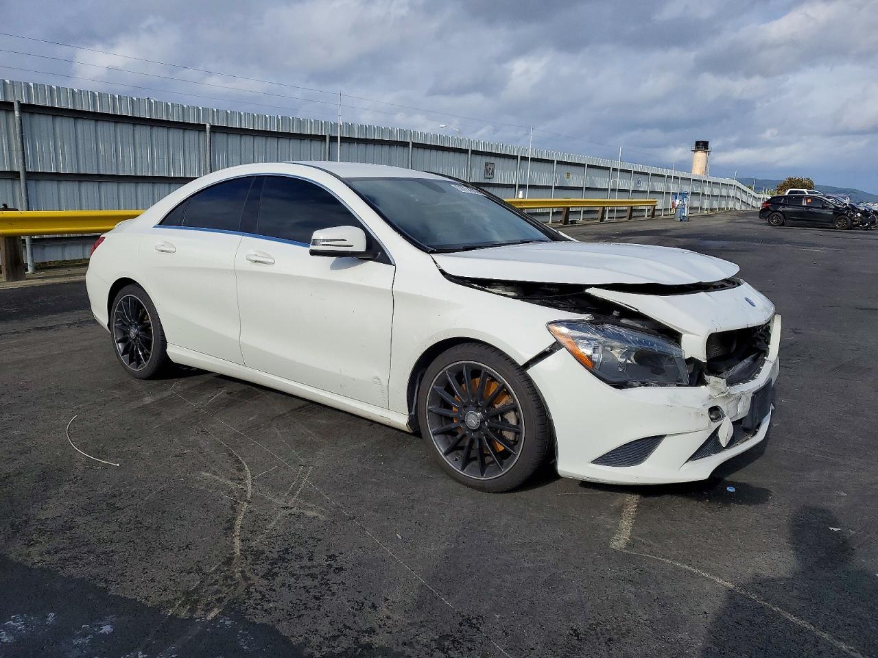 2014 Mercedes-Benz Cla 250 - Фото 4