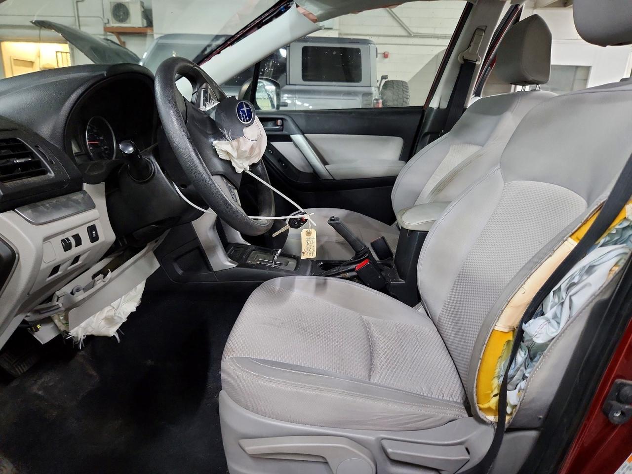 2014 Subaru Forester 2.5I - Фото 7