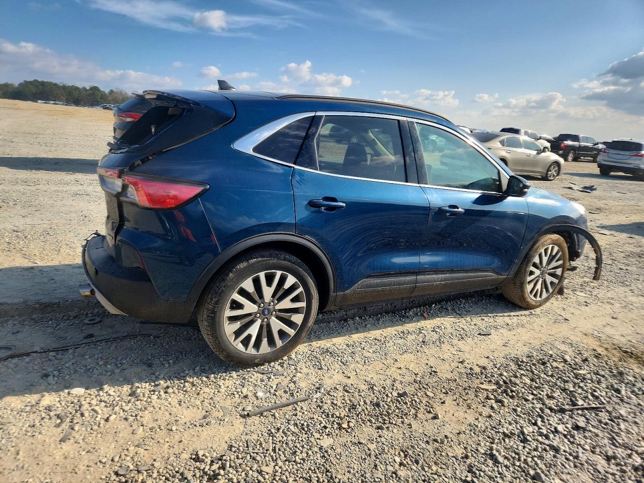 2020 Ford Escape Titanium - Фото 3