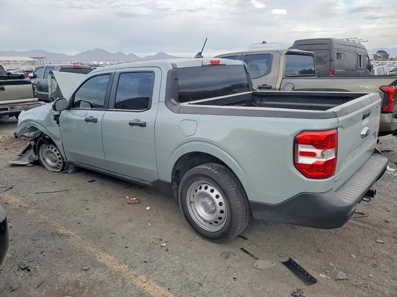 2024 Ford Maverick Xl - Image 2