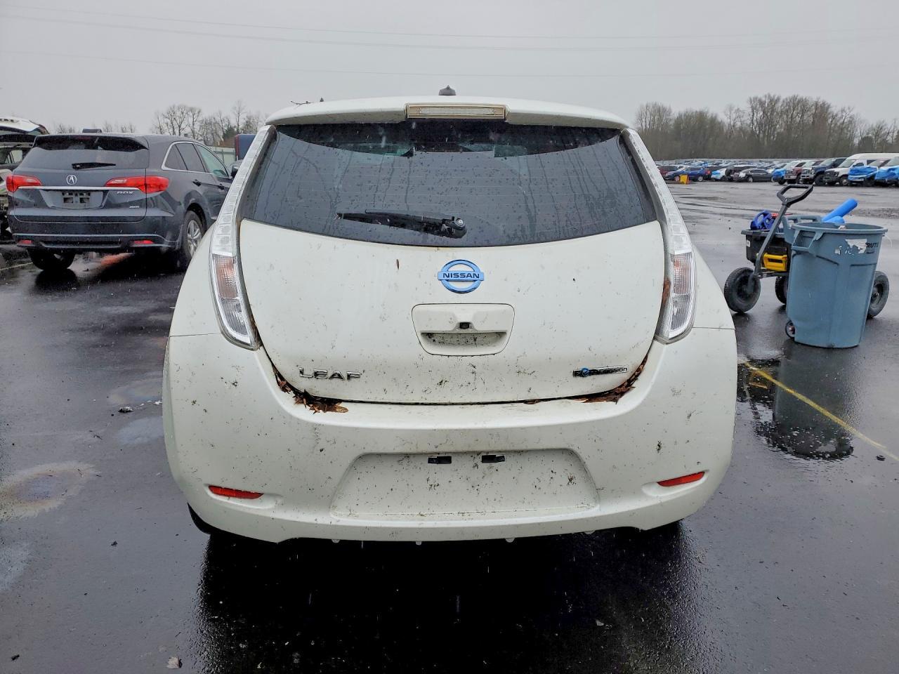 2017 Nissan Leaf S - Фото 6