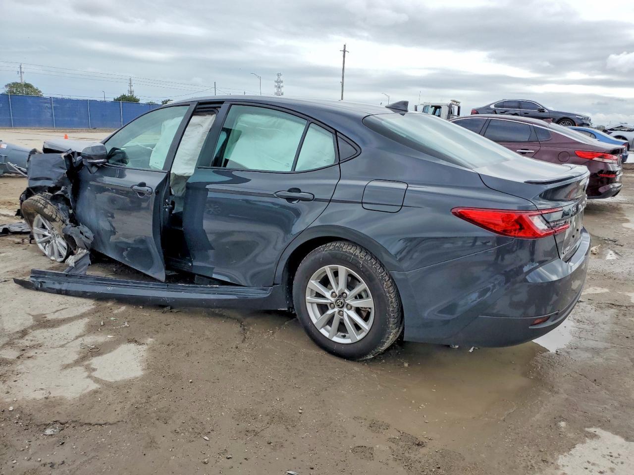 2025 Toyota Camry Xse - Фото 2