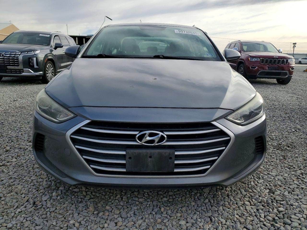 2017 Hyundai Elantra Se - Image 5