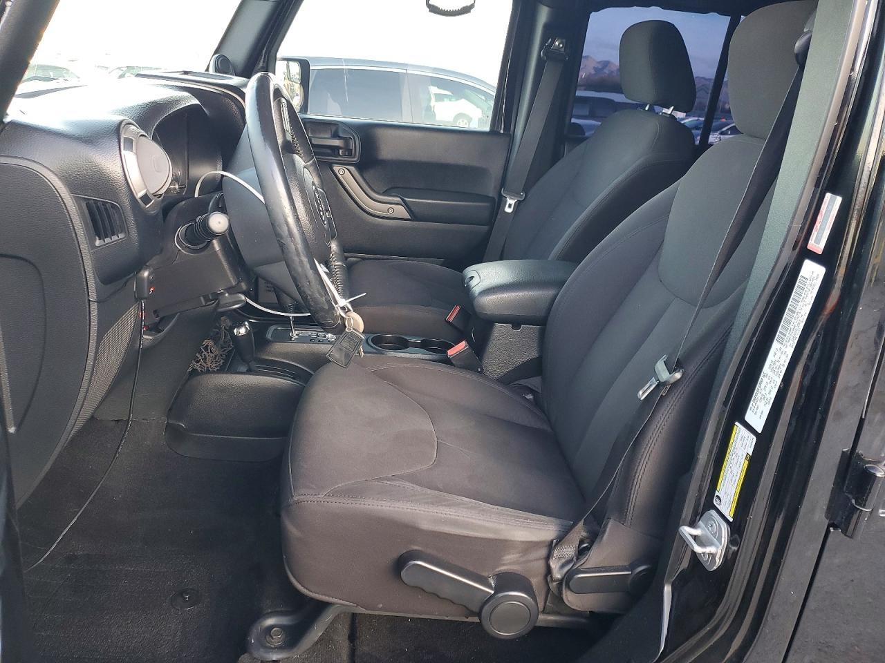 2014 Jeep Wrangler Unlimited Sport - Image 7