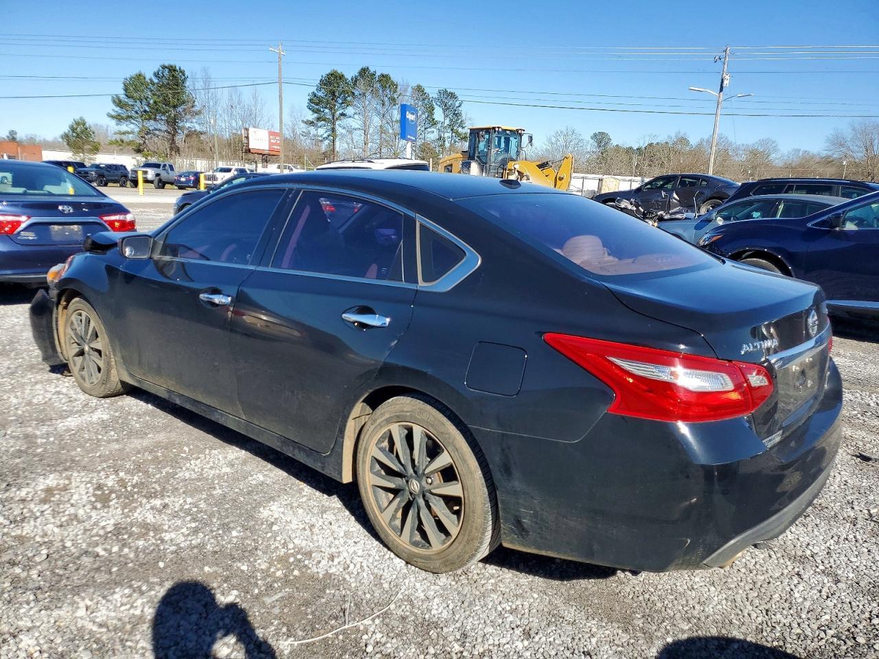 2018 Nissan Altima 2.5 - Image 2