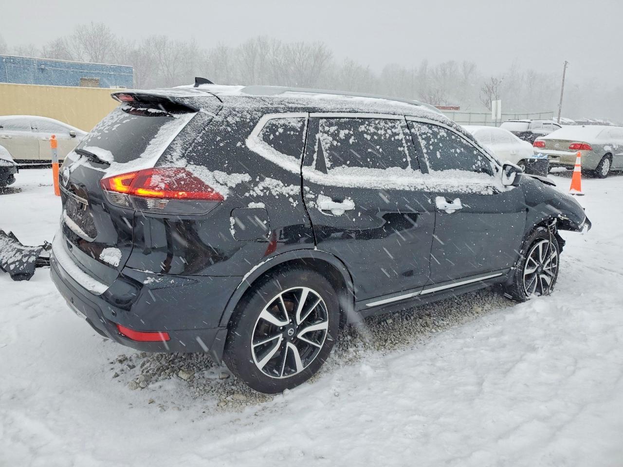 2020 Nissan Rogue S - Фото 3