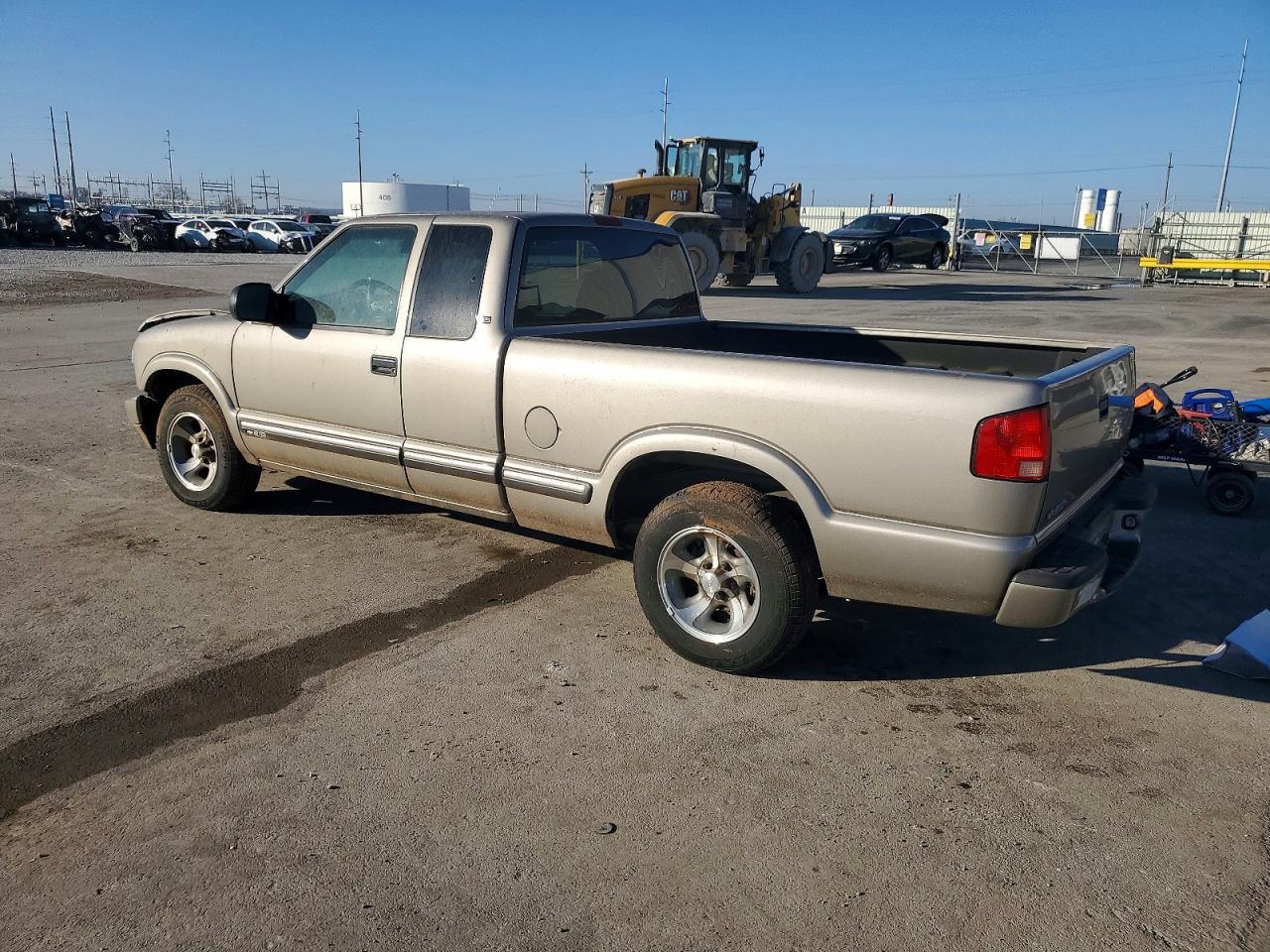 2001 Chev S Truck S10 - Фото 2