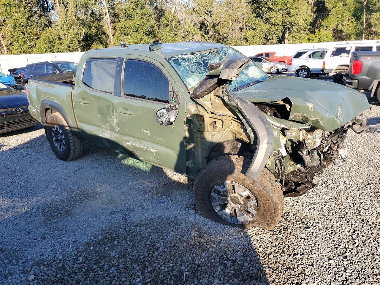 2021 Toyota Tacoma Double Cab - Image 4