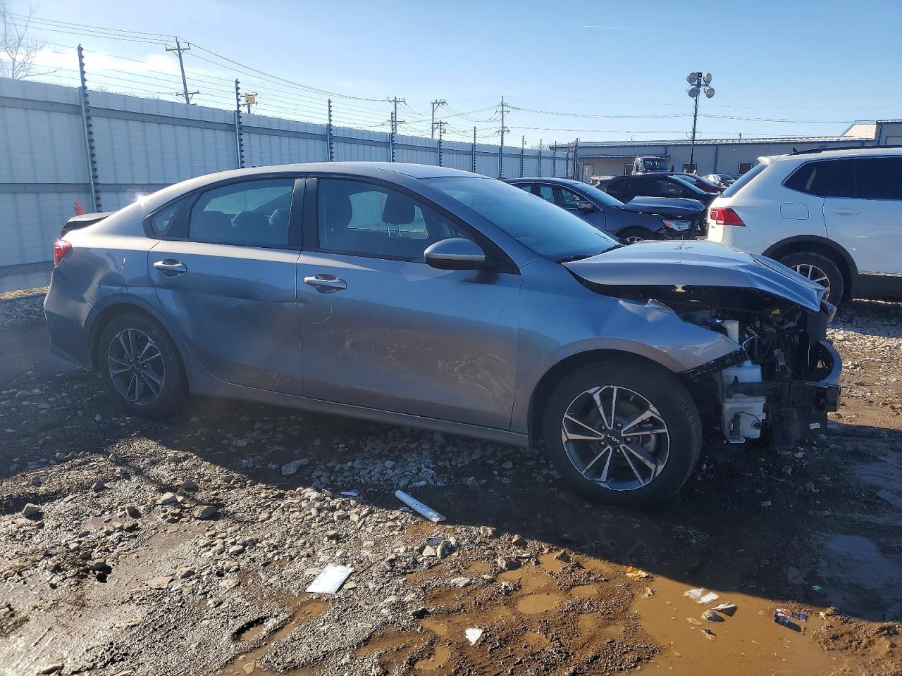 2024 Kia Forte Lx - Фото 4