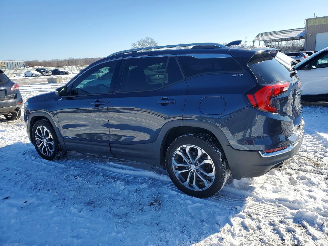 2019 GMC Terrain Slt - Image 2