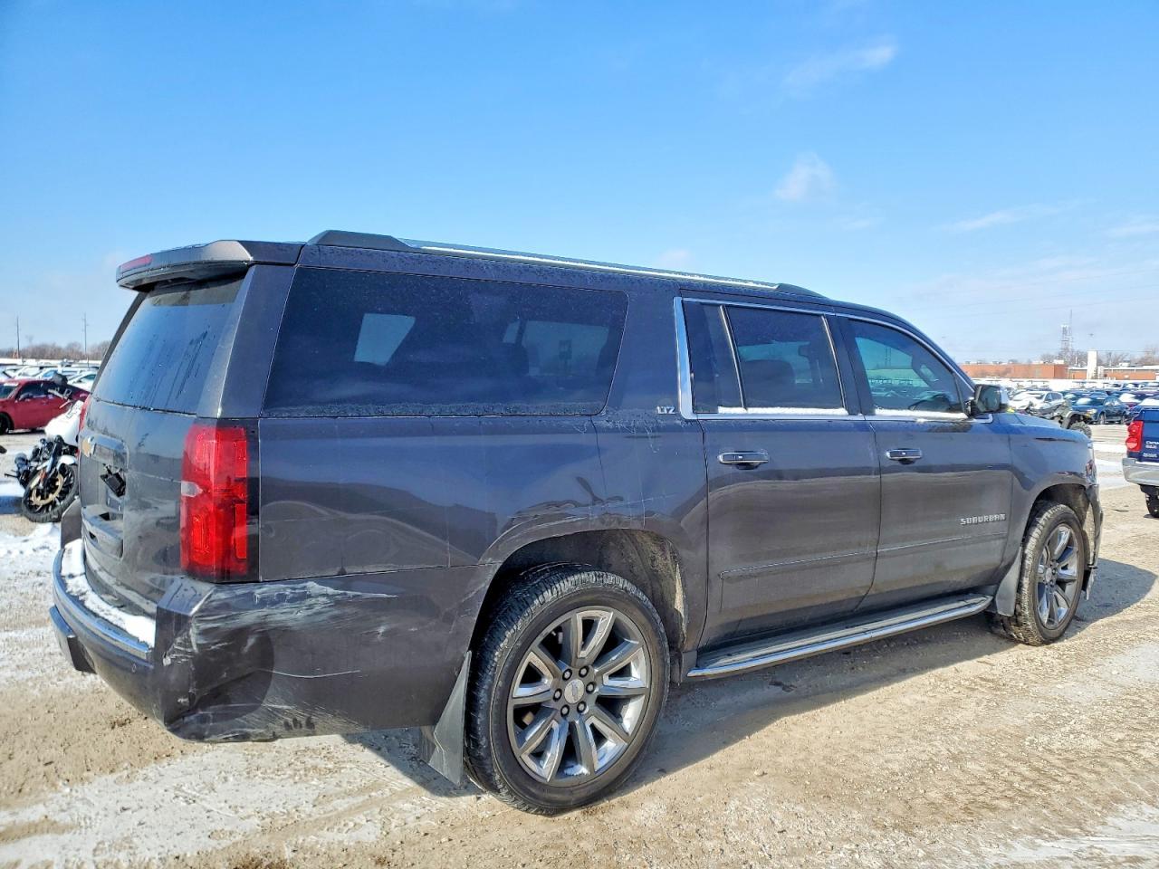 2015 Chevrolet Suburban K1500 Ltz - Фото 3