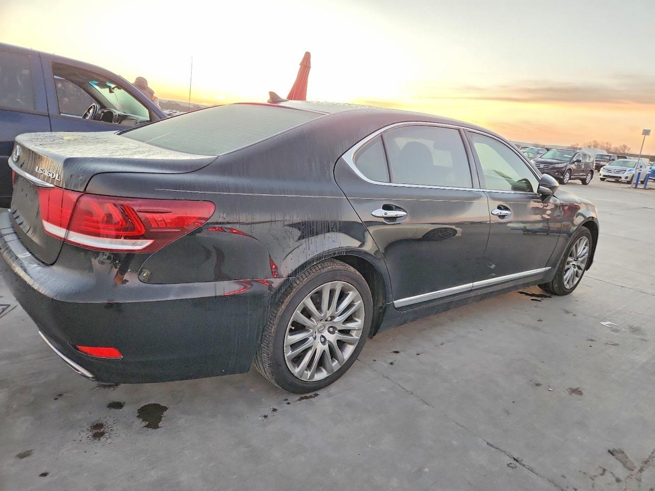 2013 Lexus Ls - Фото 3