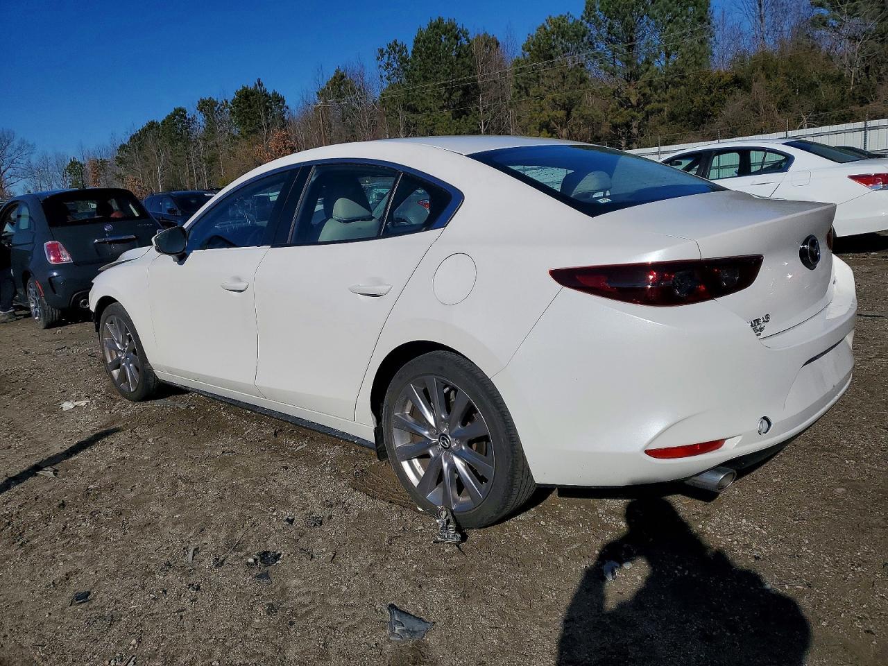 2021 Mazda 3 Preferred - Фото 2