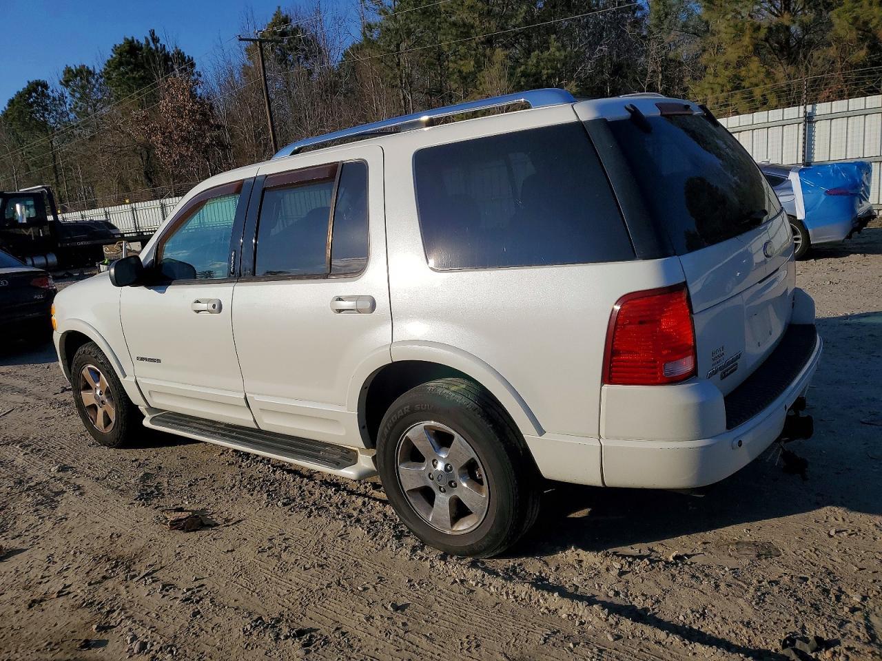 2004 Ford Explorer Limited - Фото 2