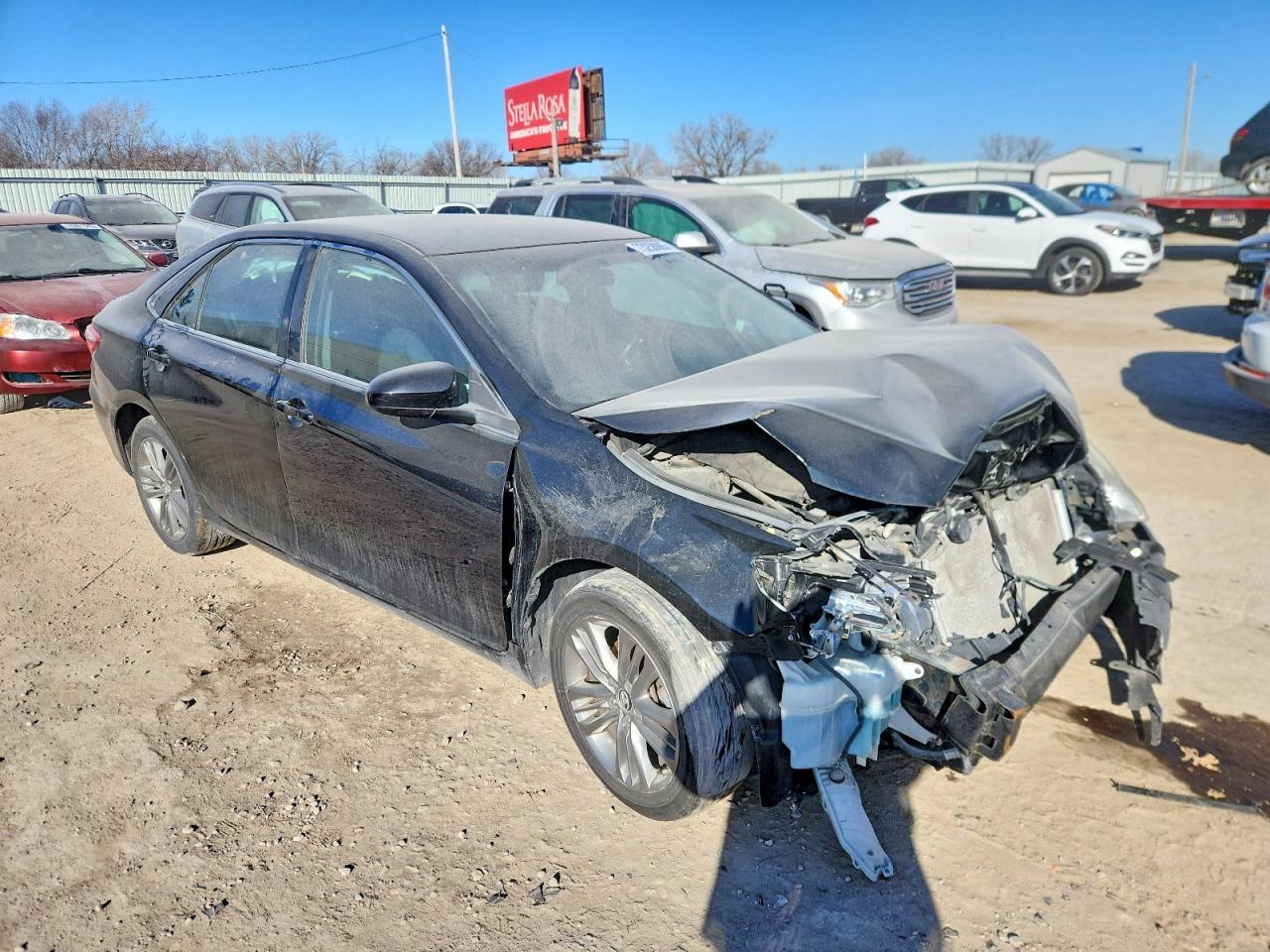 2016 Toyota Camry Le - Image 4