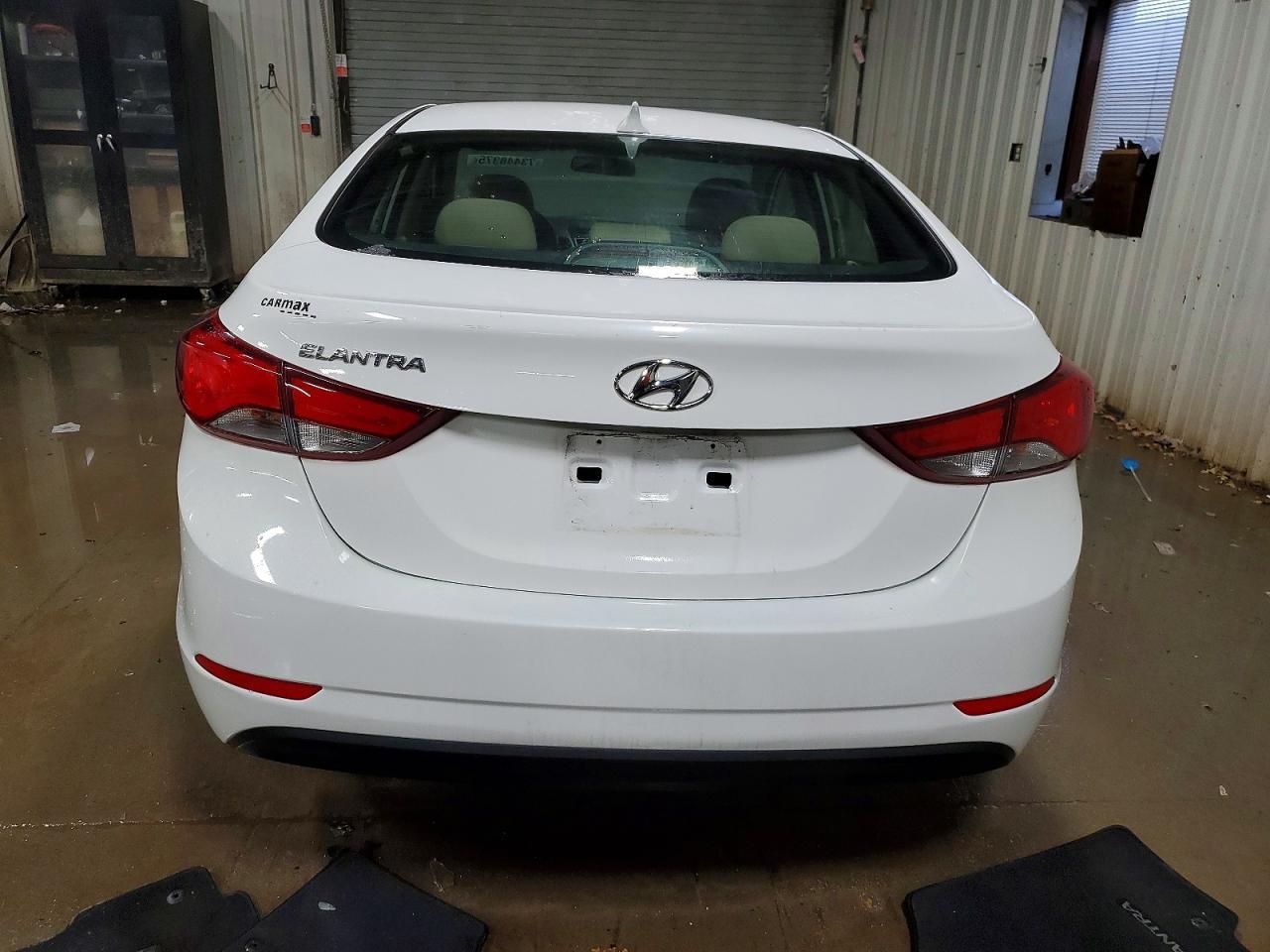 2014 Hyundai Elantra Se - Фото 6