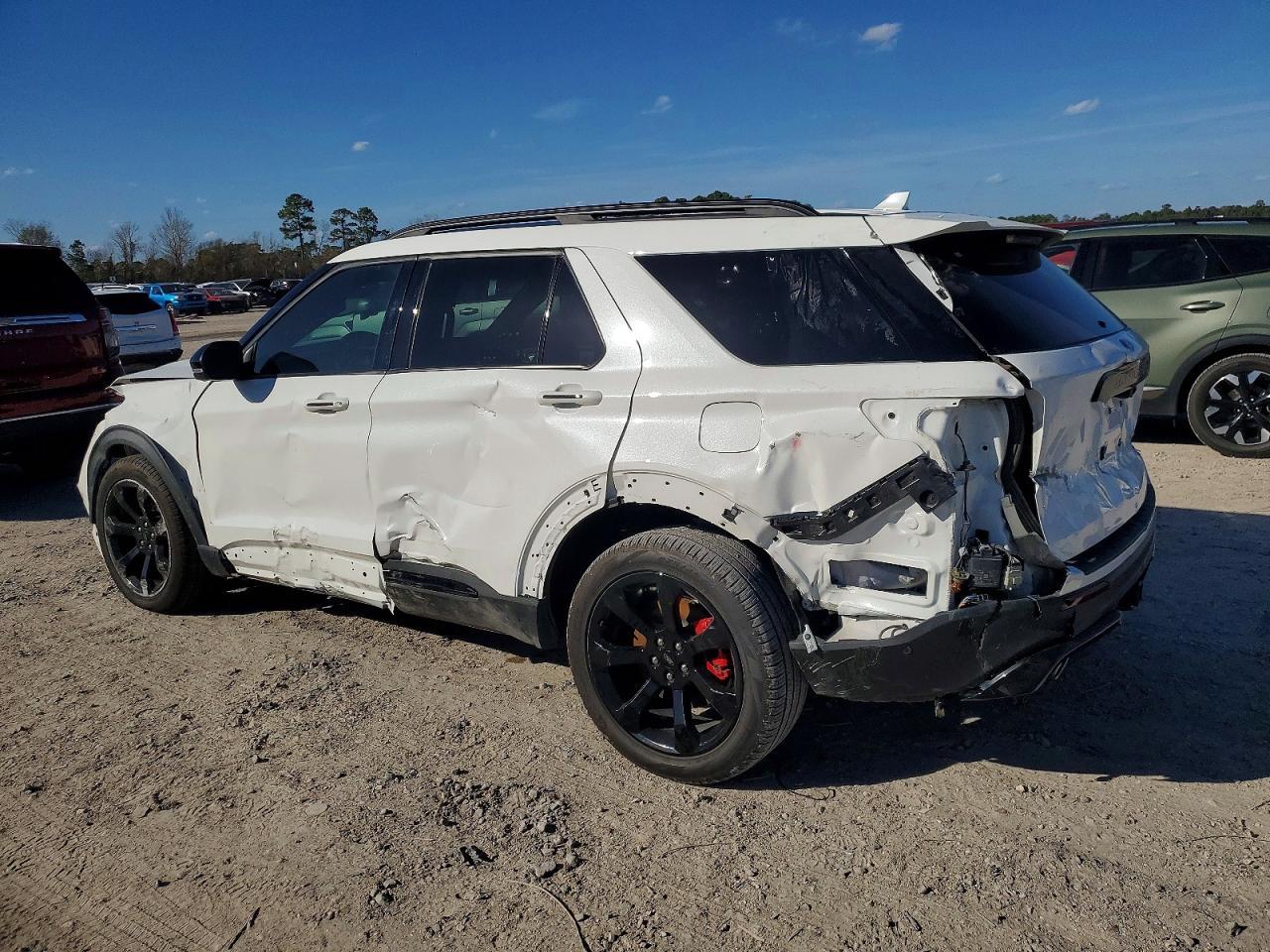 2021 Ford Explorer St - Фото 2