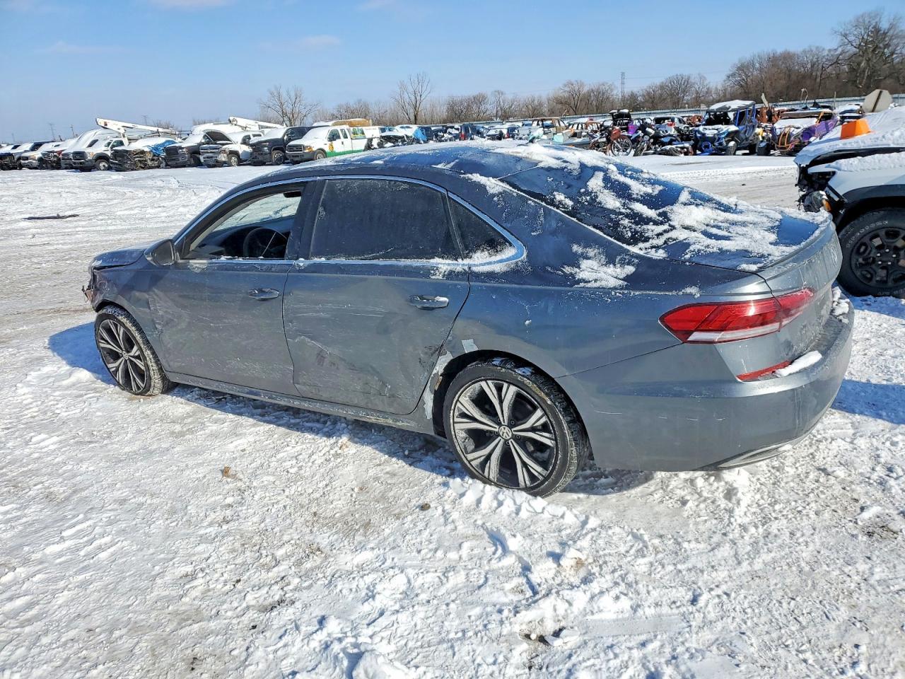 2021 Volkswagen Passat Se - Image 2