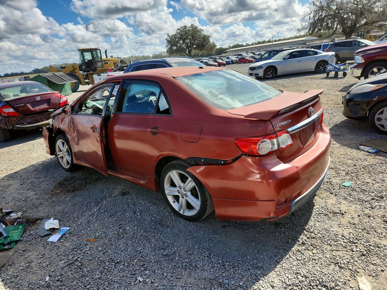 2013 Toyota Corolla Base - Фото 3