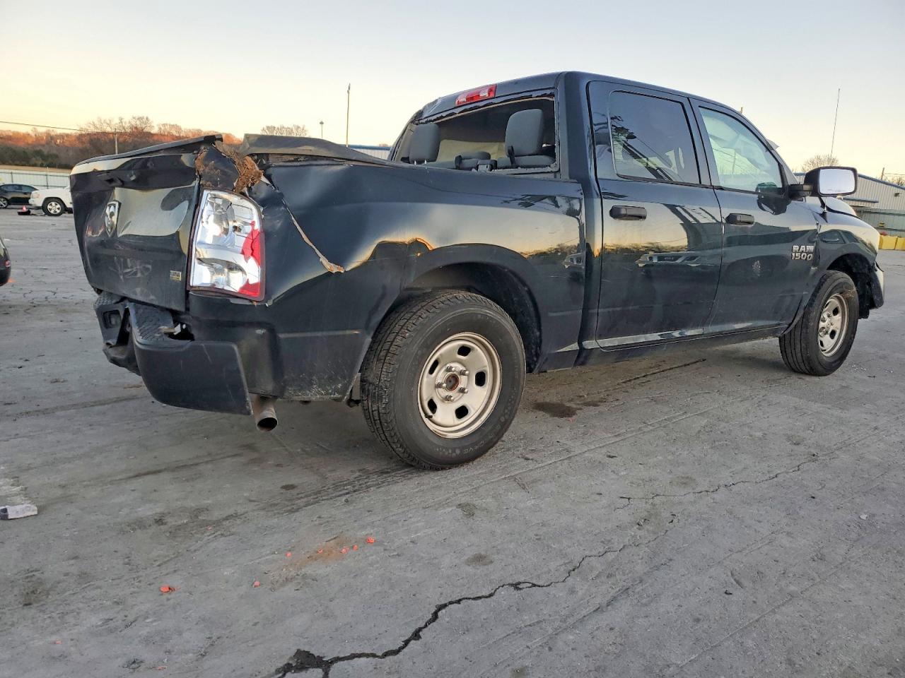 2016 Ram 1500 St - Image 3