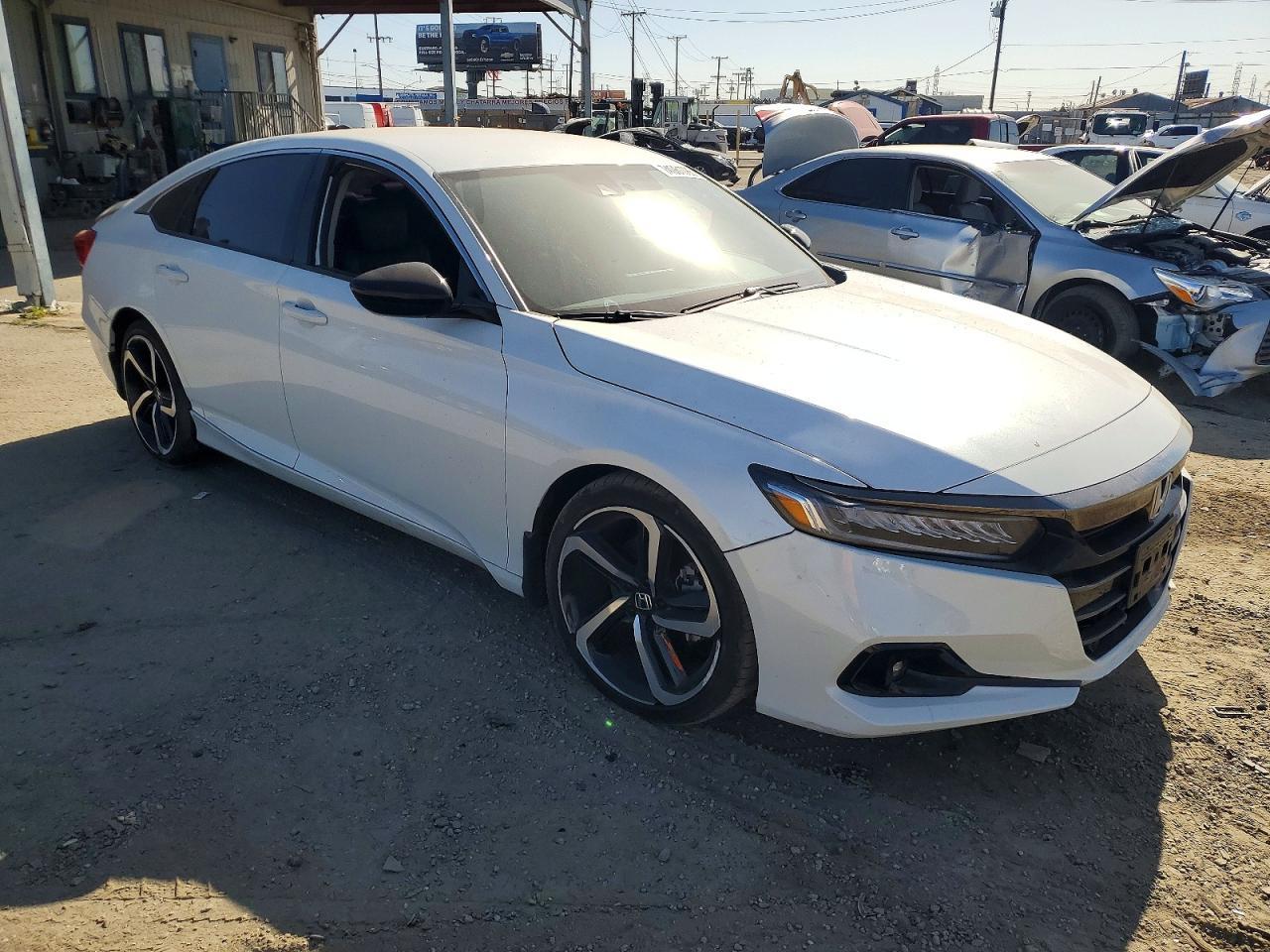 2022 Honda Accord Sport Se - Image 4