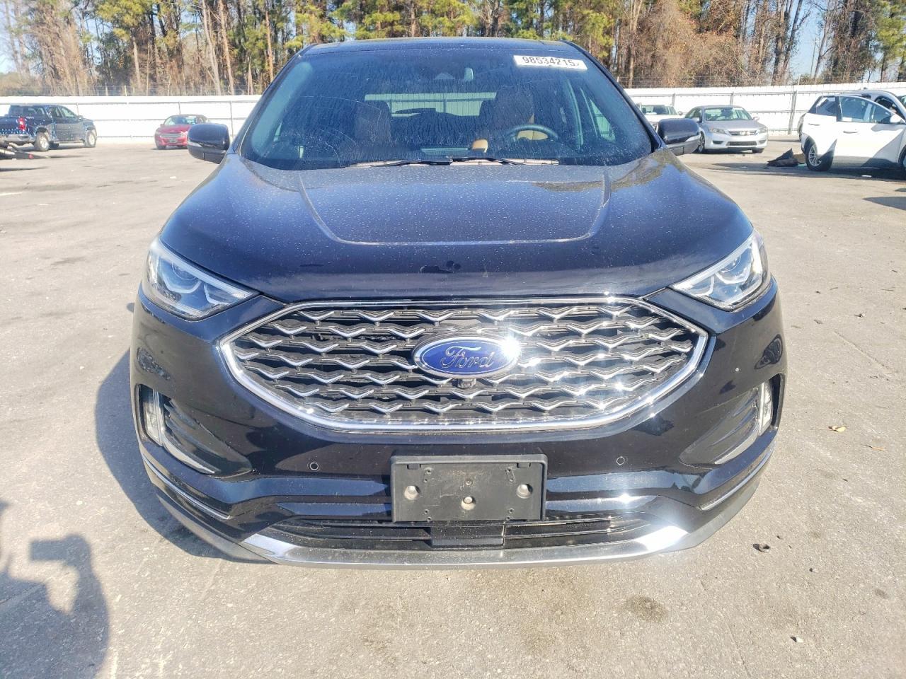 2024 Ford Edge Titanium - Image 5