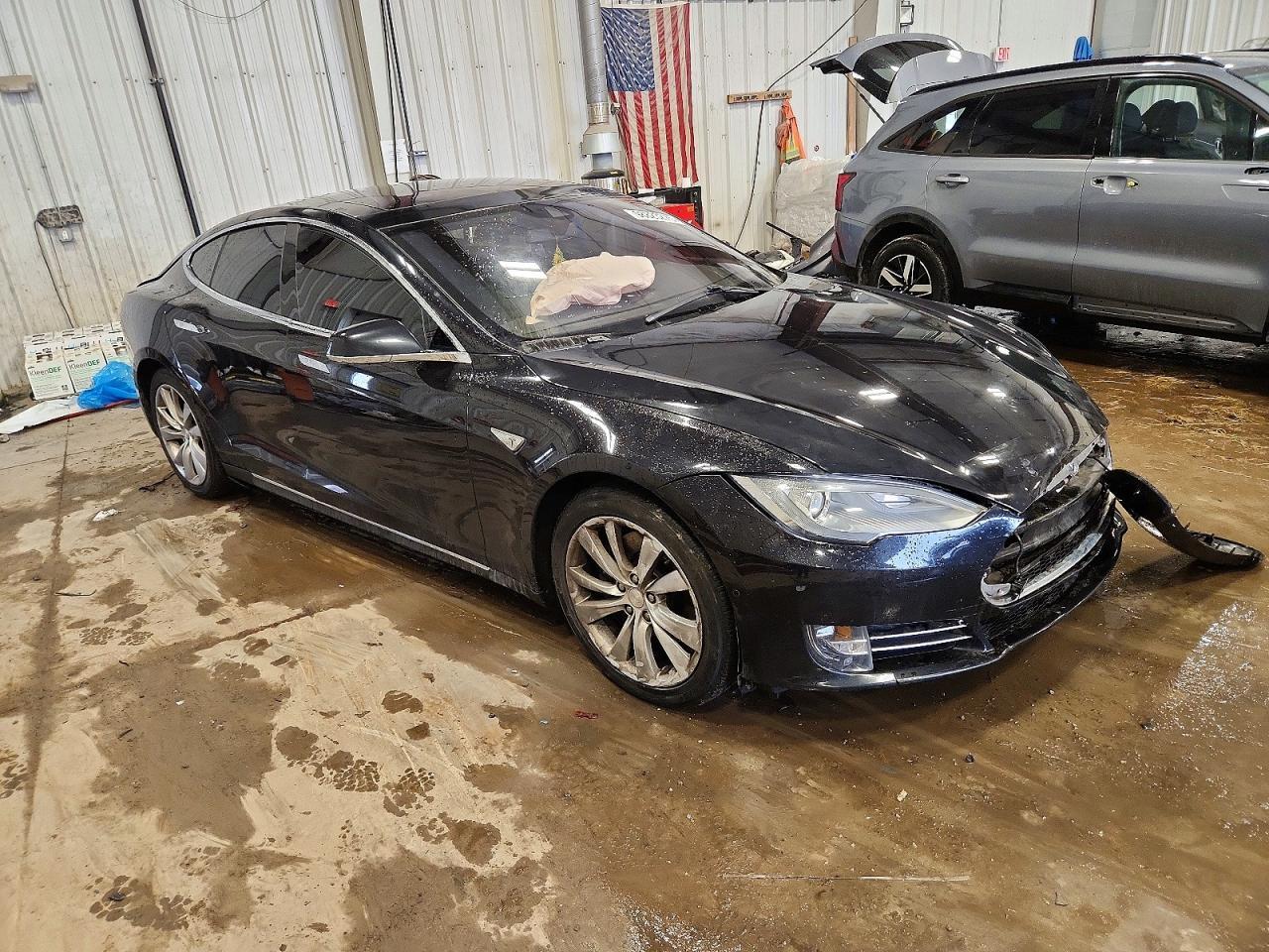 2016 Tesla Model S - Фото 4