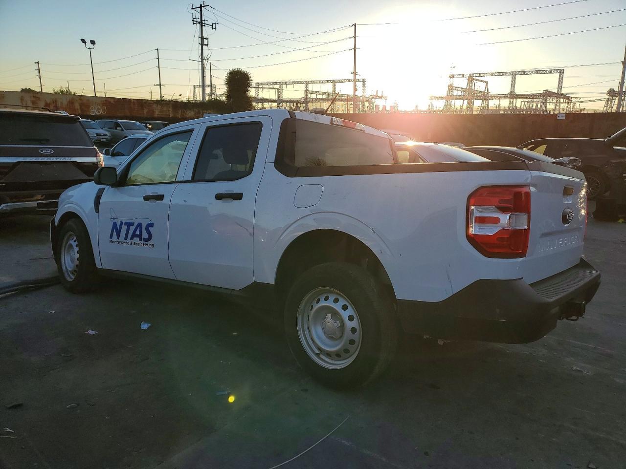 2025 Ford Maverick Xl - Image 2