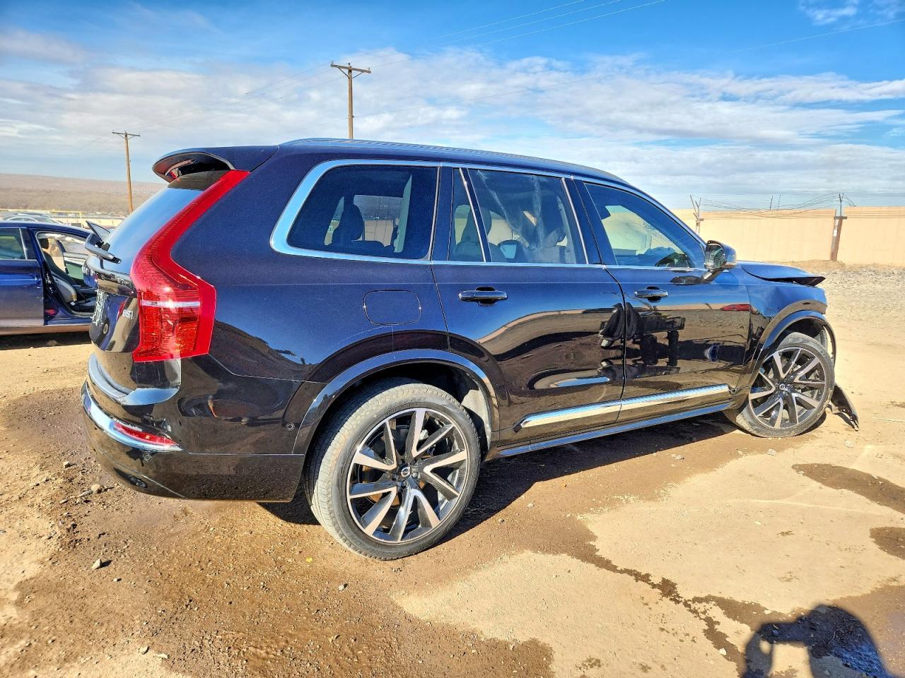 2025 Volvo Xc90 Plus - Image 3