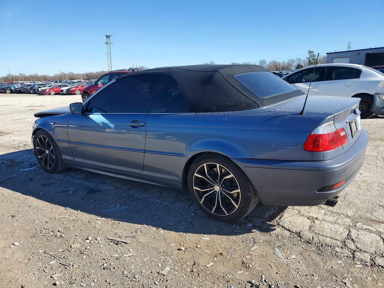 2004 BMW 330 Ci - Image 2