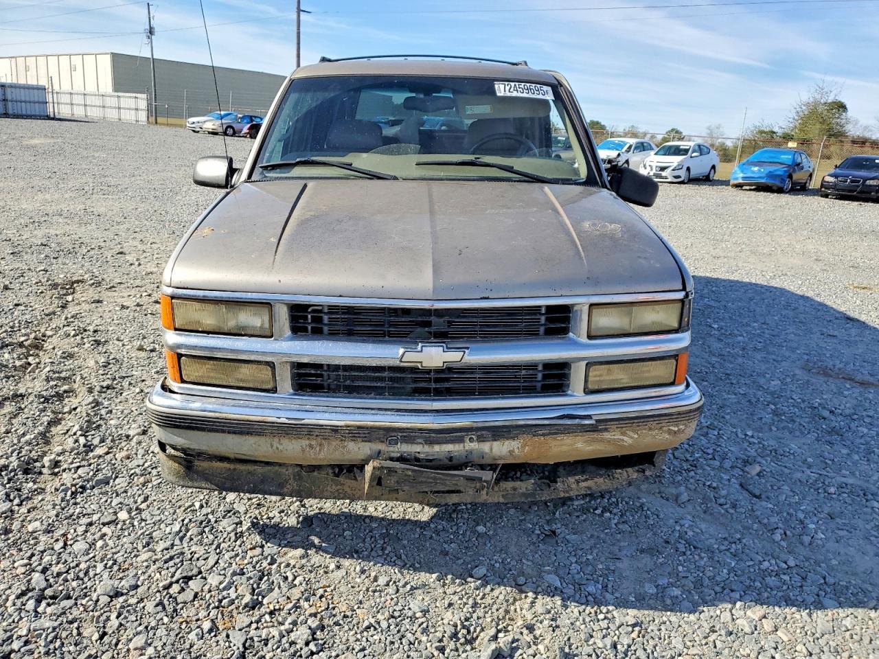 1999 Chevrolet Suburban C1500 - Image 5